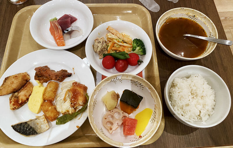 プレミアホテルキャビン札幌、１日目の朝食