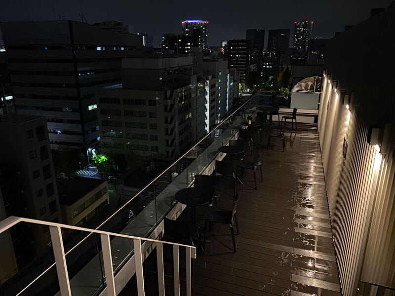 日和ホテル東京銀座EASTのスカイテラス（夜）