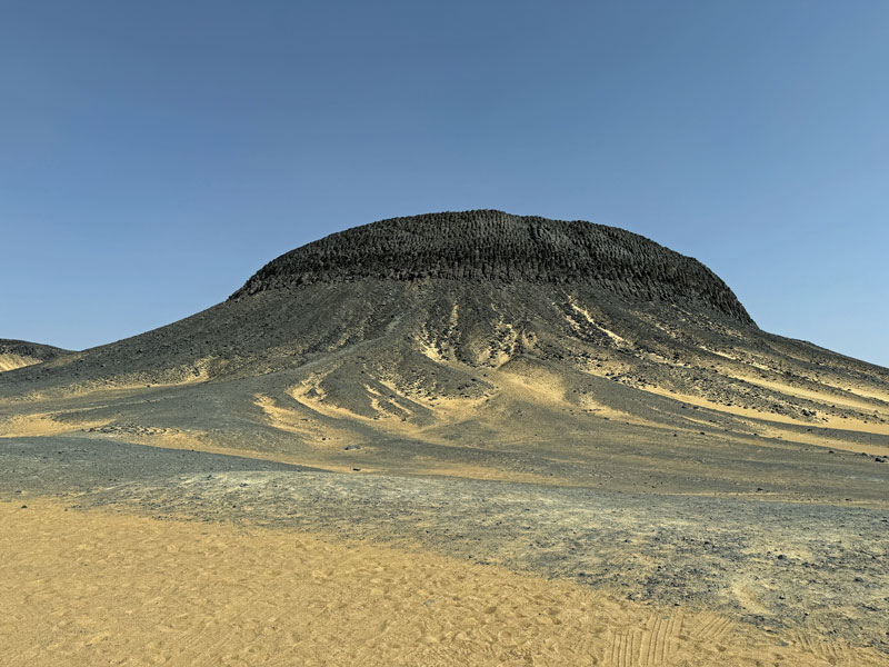 エジプト 黒砂漠 遠景