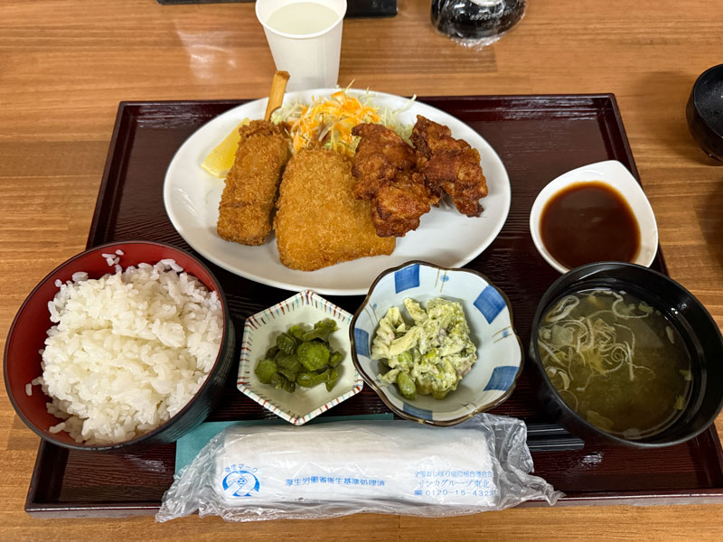 サウナ＆カプセル　キュア国分町　亭八波亭　キュア欲張り定食