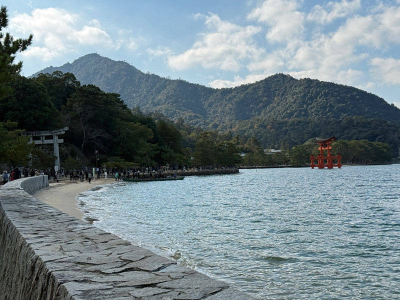厳島神社 遠景