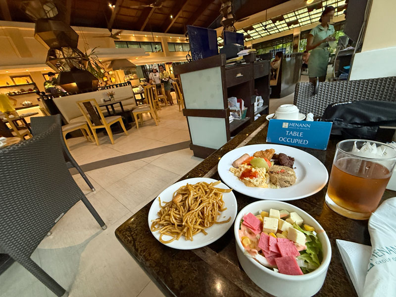 ヘナン ガーデン リゾート 朝食メニュー