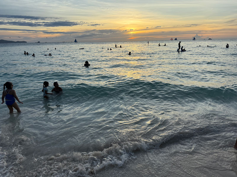 ボラカイ島 ホワイトビーチ サンセット