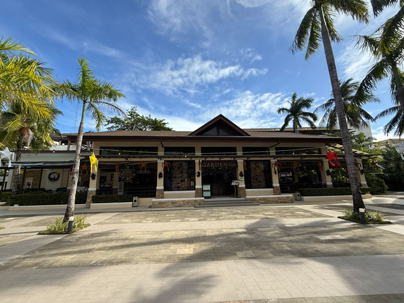 ヘナン ガーデン リゾート 朝食会場