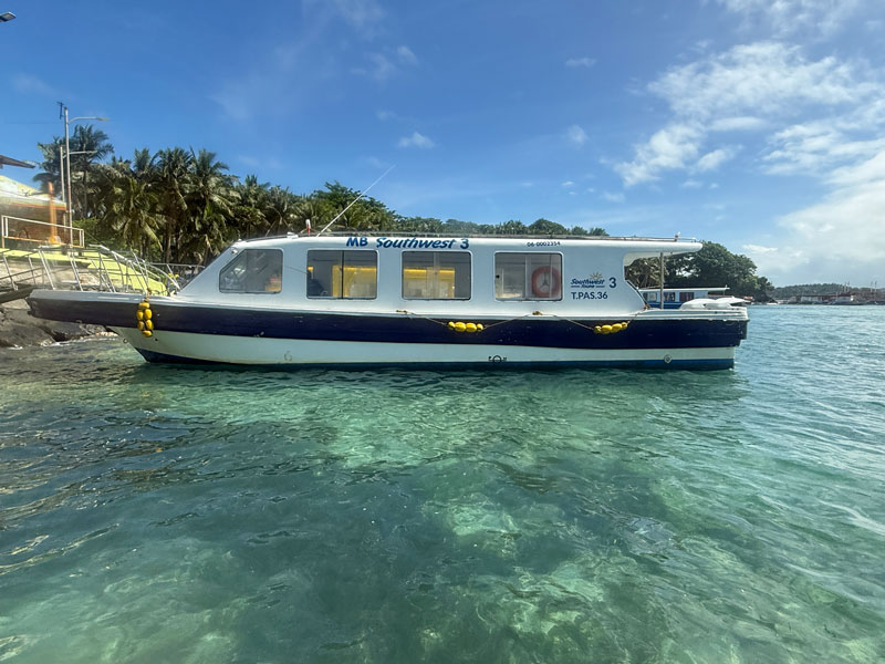 ボラカイ島行きのボート