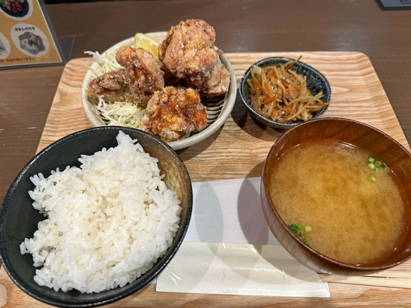カフェバーてんくう からあげ定食