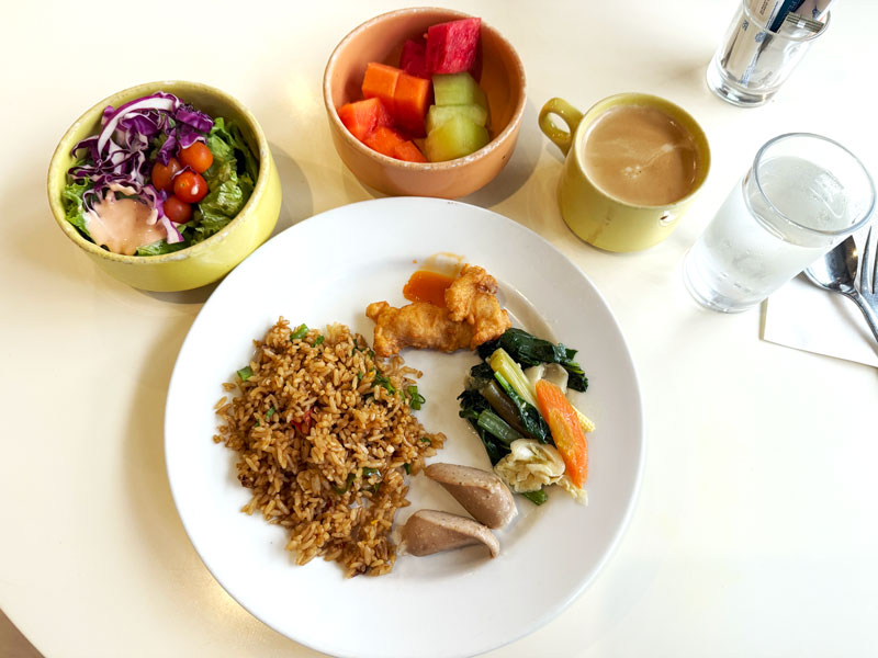 イビス スタイルズ ジャカルタ エアポート 朝食 実際に食べたメニュー
