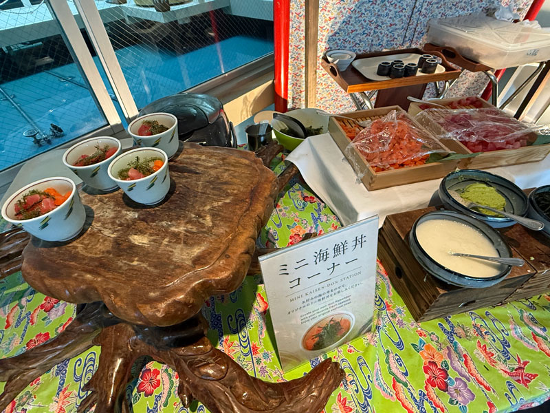 シェラトン沖縄サンマリーナリゾート 朝食 ミニ海鮮丼