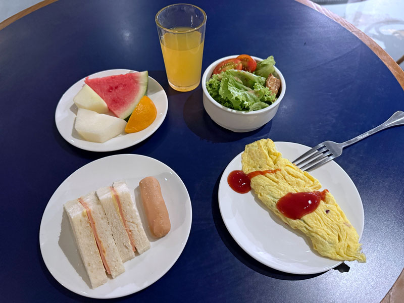 Tune Hotel KLIA-KLIA2 朝食 実際に食べたモノ