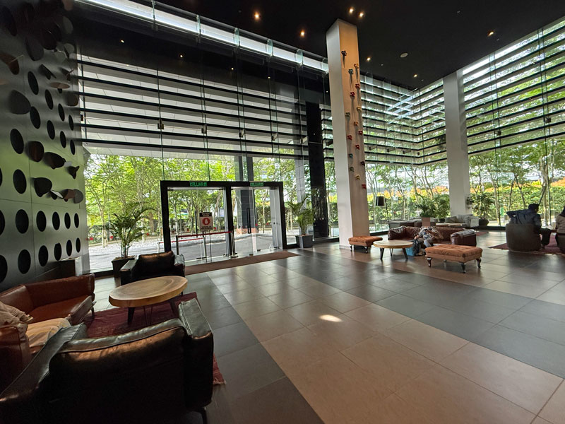 Tune Hotel KLIA-KLIA2 ロビー