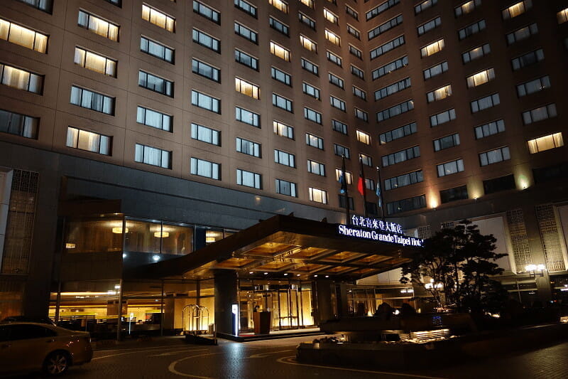 台湾「シェラトングランド台北ホテル」のホテル周辺メモ(コンビニ、駅アクセス等)