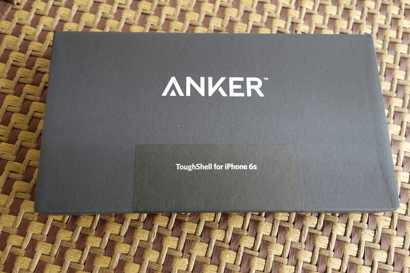「iPhone6s」専用ケース「Anker ToughShell」を買ったが、充電ケーブル刺さらず。ライトニングケーブル4本のテスト結果。