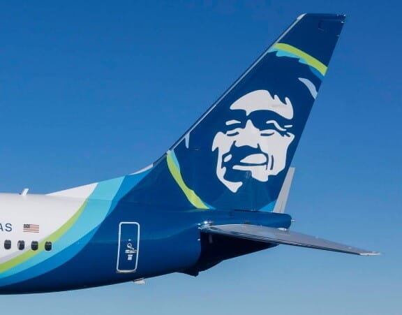 JALのファーストクラスとビジネスクラスを、アラスカ航空のマイルで安く乗る
