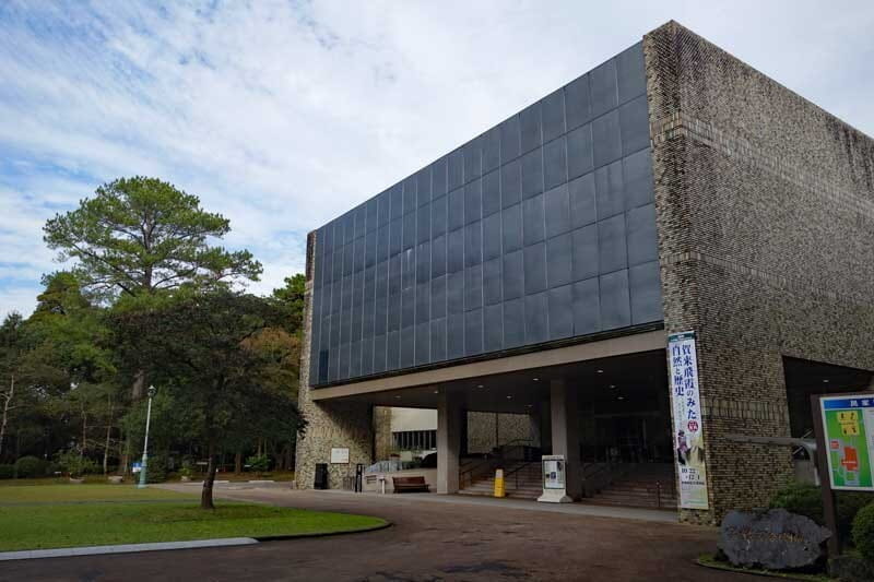 なんだか分からないが、「宮崎県総合博物館」(入場無料)の展示が充実してた。