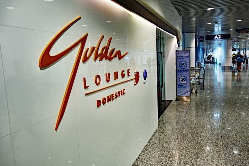 クアラルンプールの国内線ラウンジ「ゴールデン・ラウンジ」(マレーシア航空)、「ラクサ・バー」あり。